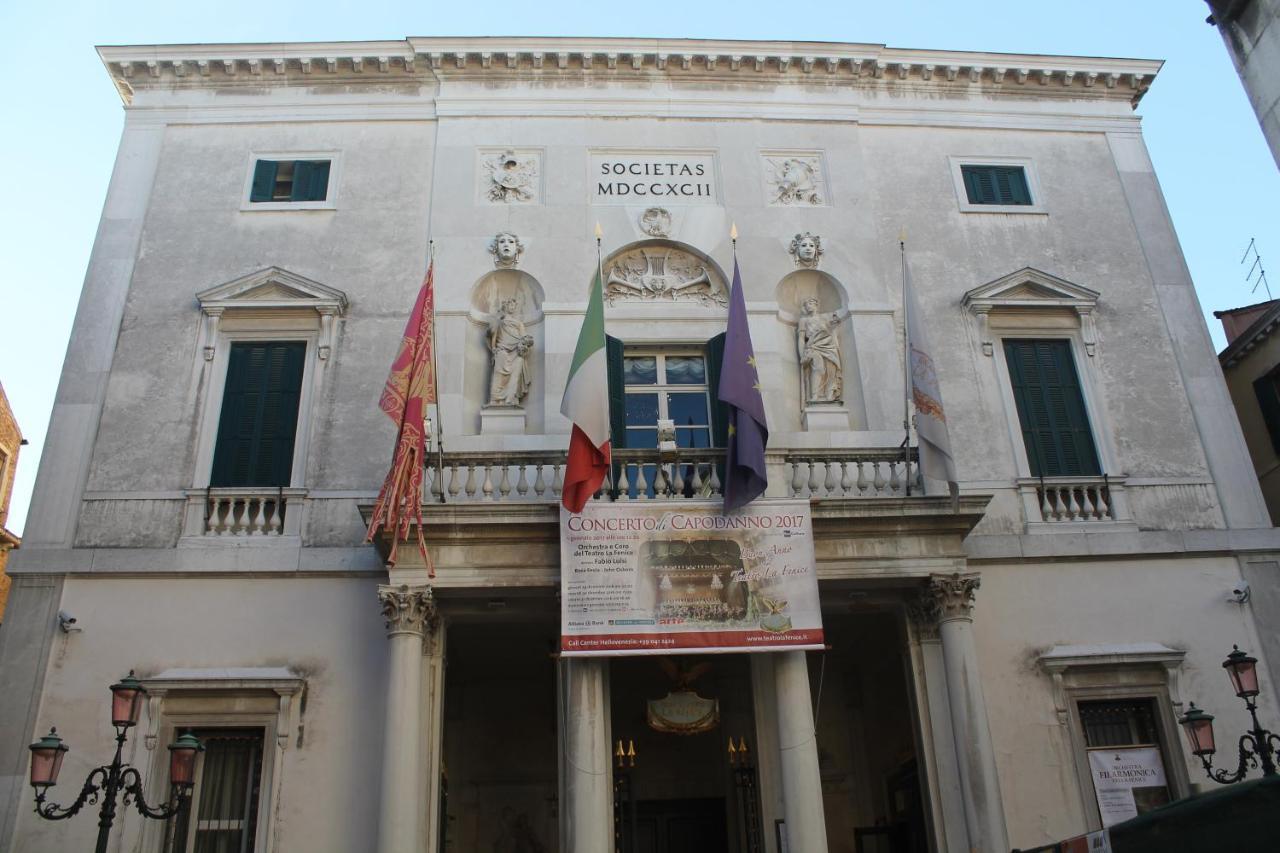 San Marco Fenice 3Bdr 2Bth Apartment Veneza Exterior foto